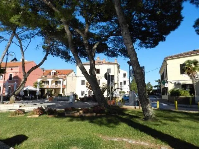 Apartments Radomir Fazana