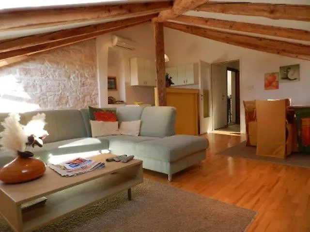 Apartments Radomir Fazana Croatia